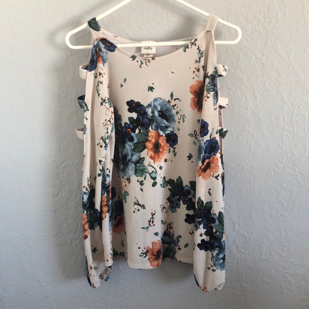 Daytrip Floral Cold Shoulder Top